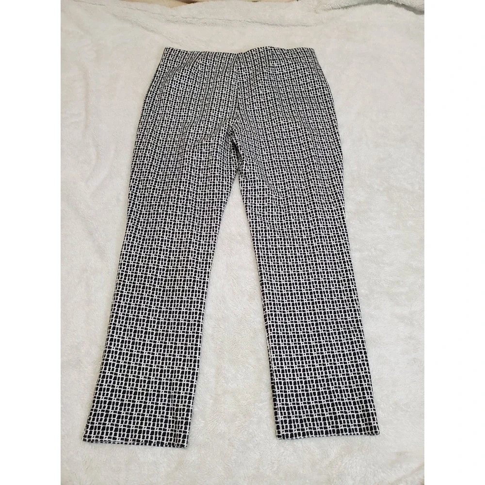 Chicos Black White Geometric Artsy Print Elastic Cropped Tapered Pant 10 1.5